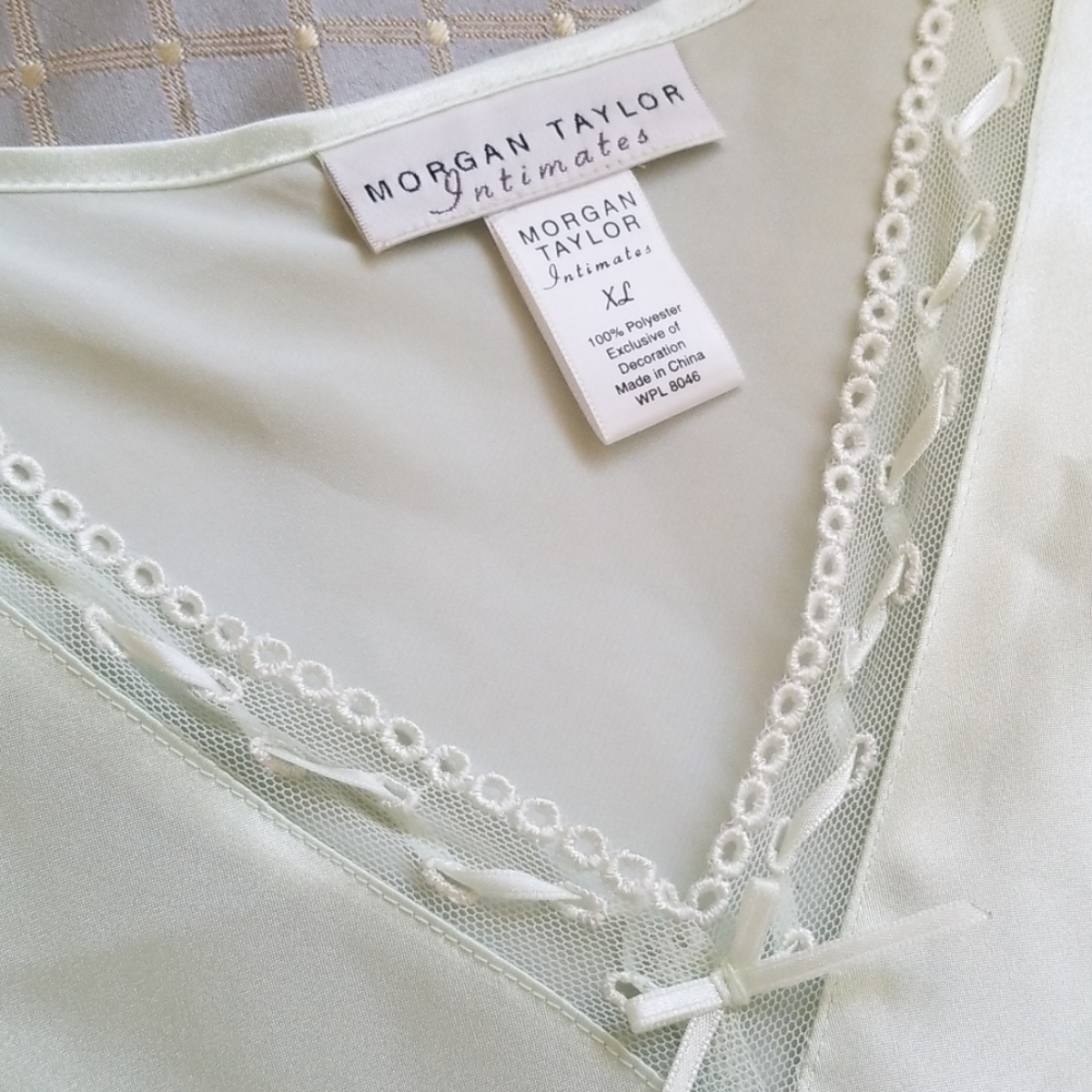 Women's Morgan Taylor Intimate  sz XL New without